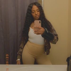 Meet your Posher, Amber